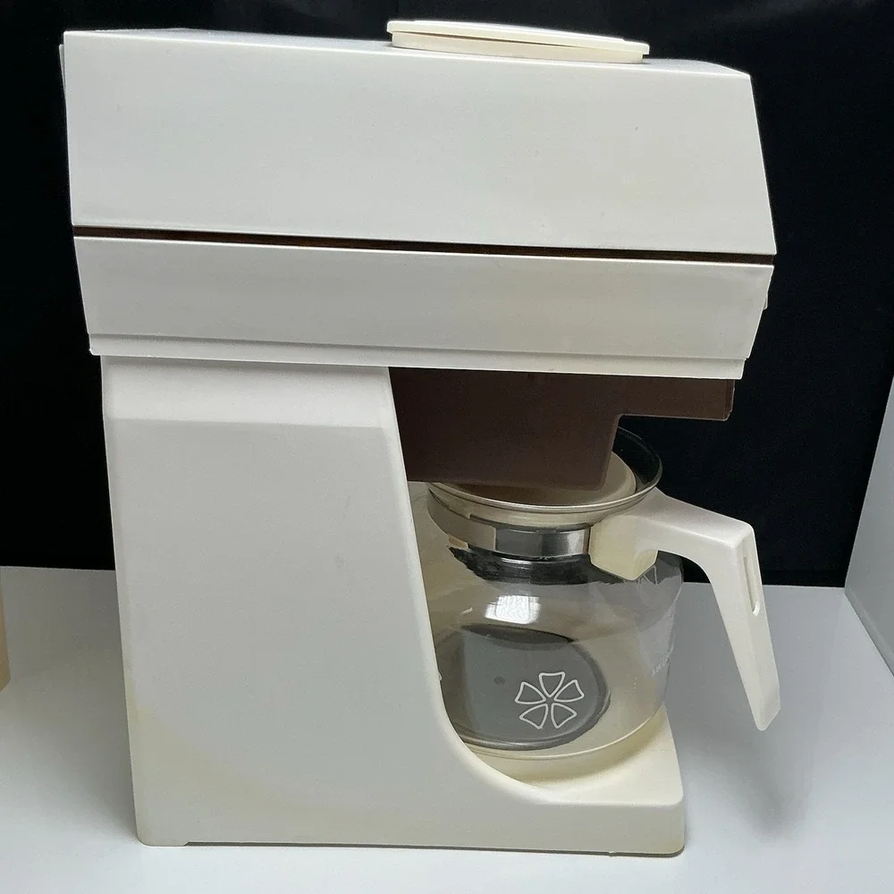 Joe DiMaggio Mr. Coffee 12 Automatic Coffee Brewing System W. Scoop And More